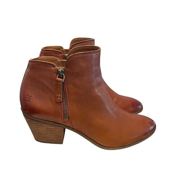 Frye Zip Up Cognac Brown Leather Judith Ankle Boots Womens Size 9 - Picture 1 of 9